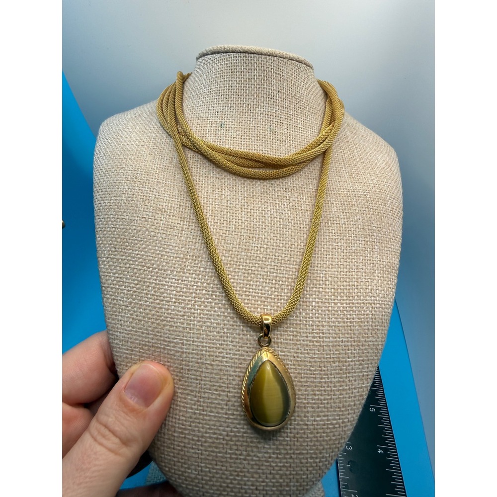 Roman Vintage Gold Tone Mesh Chain Teardrop Green Cats Eye Pendant Necklace